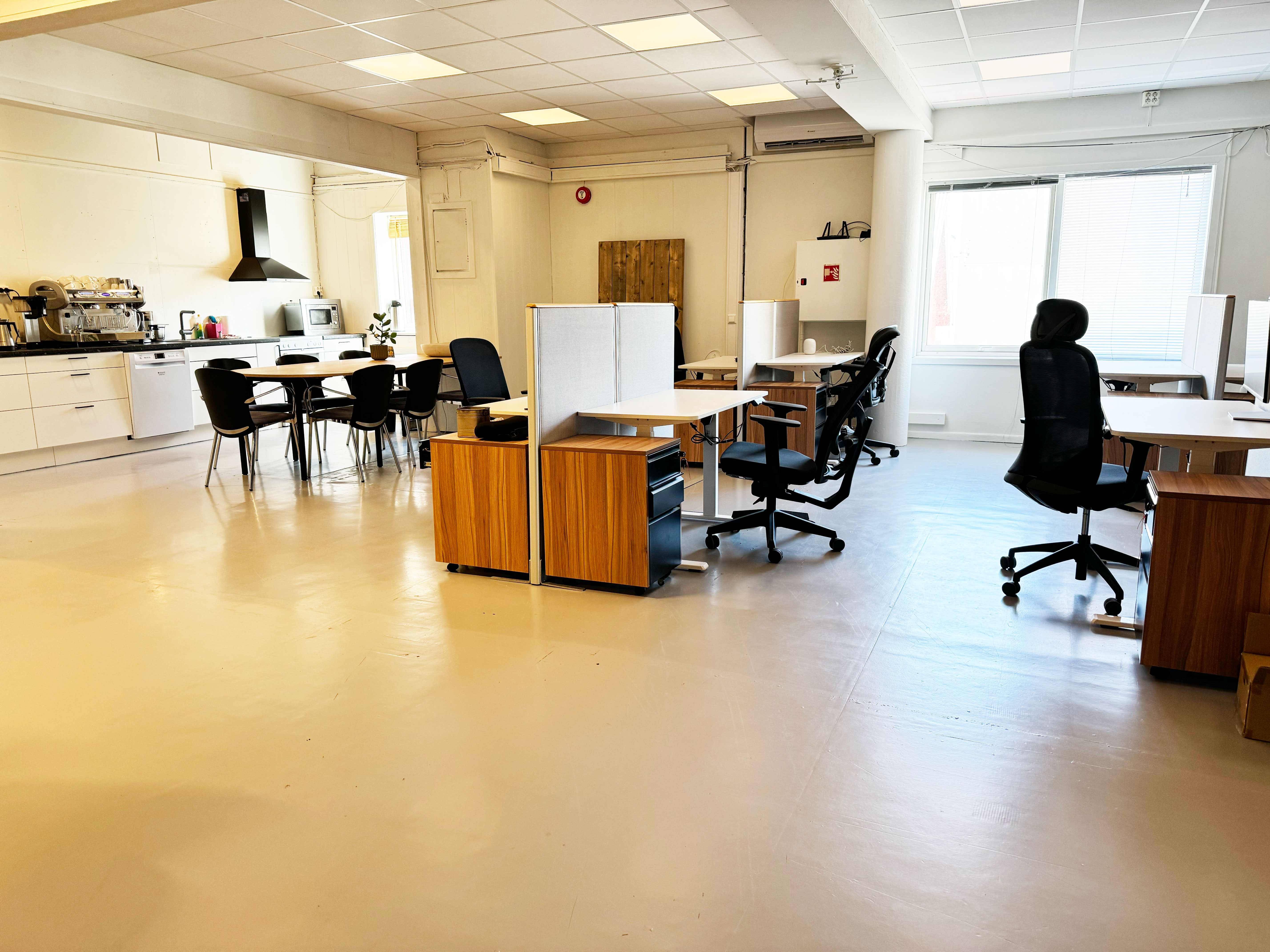 Med arbeidsplass i åpent landskap får du: